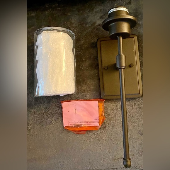 BRONZE WALL SCONCE - Picture 2 of 10